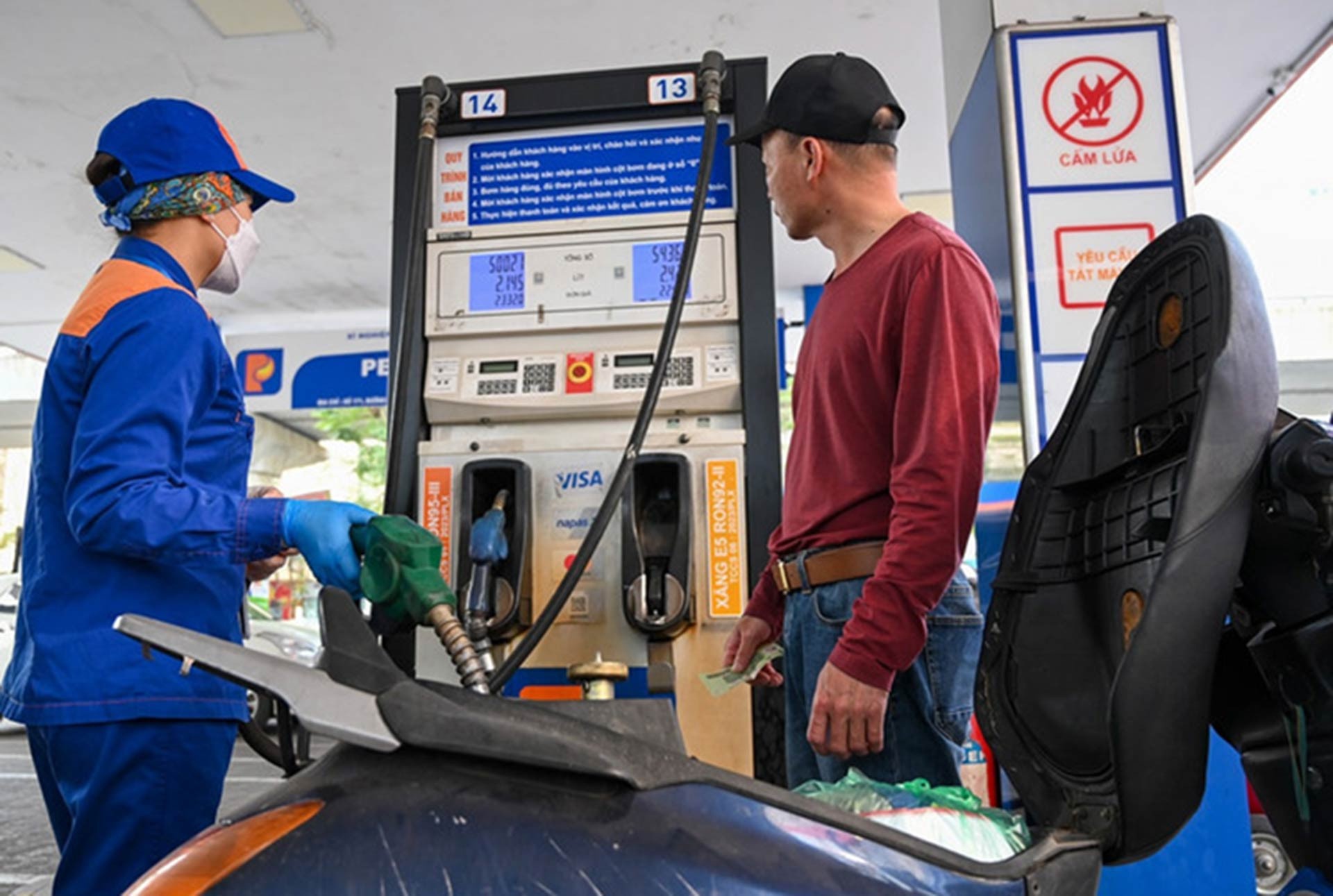 Gia xang dau theo co che thi truong, nguoi dung se duoc huong loi hinh anh