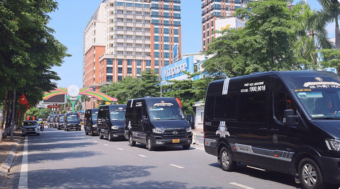 Nha xe Phiet Hoc bi siet no hinh anh