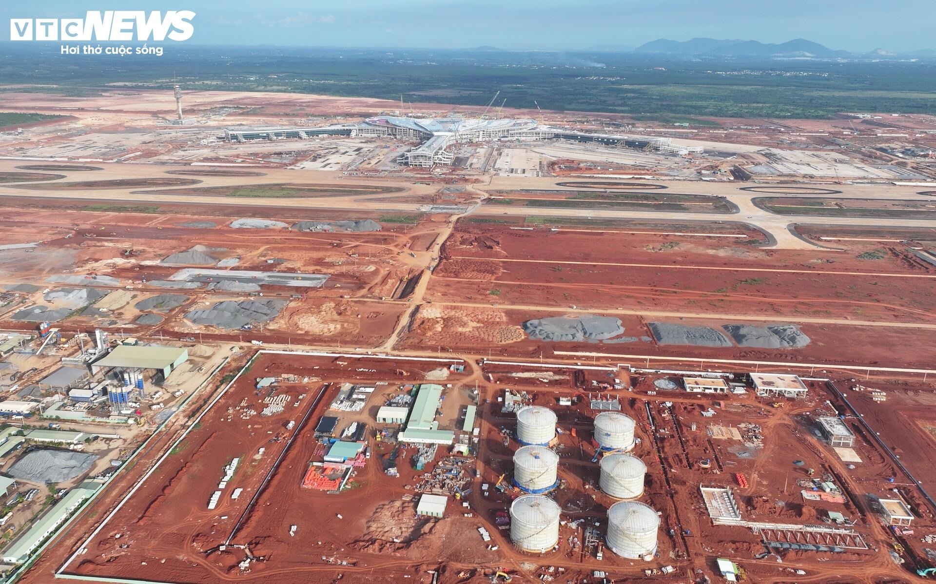 san bay long thanh anh 1