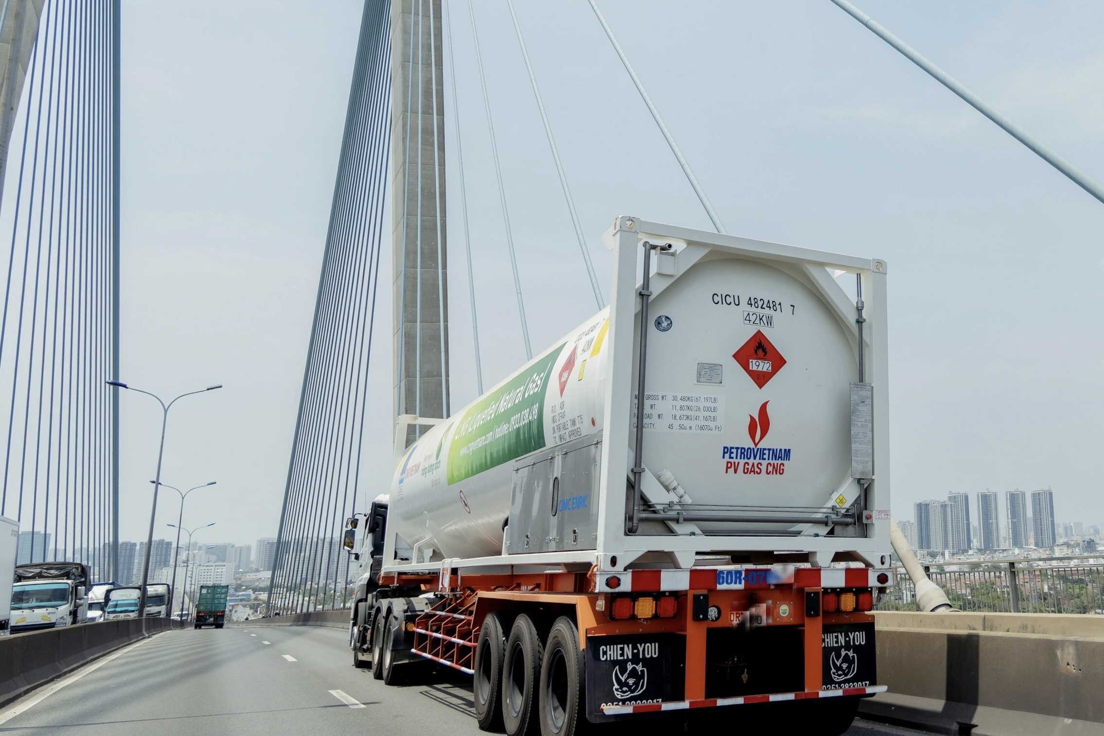 PV GAS CNG dan dau chuyen dich xanh cho cong nghiep Viet Nam hinh anh