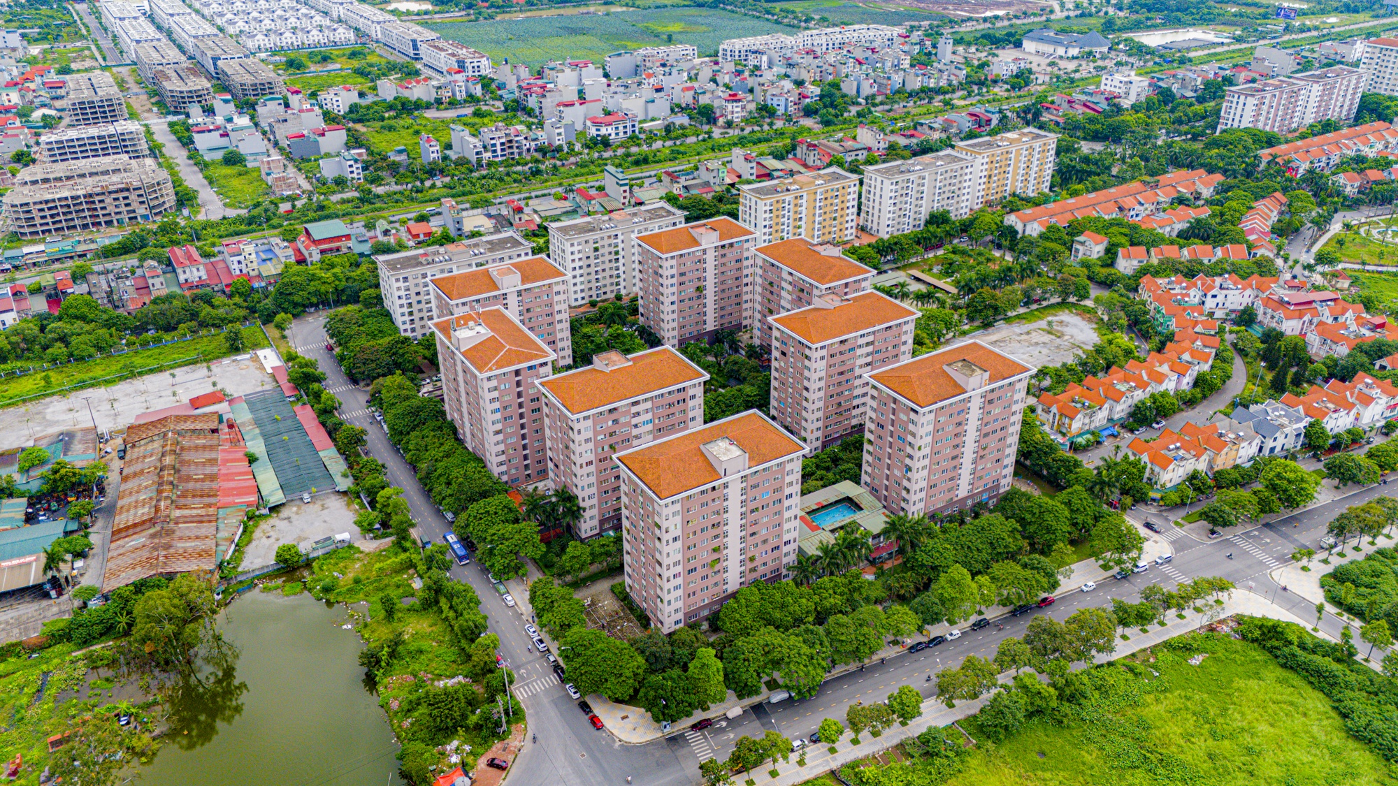 'Niên hạn công trình không phải đồng hồ đếm ngược với quyền tài sản'