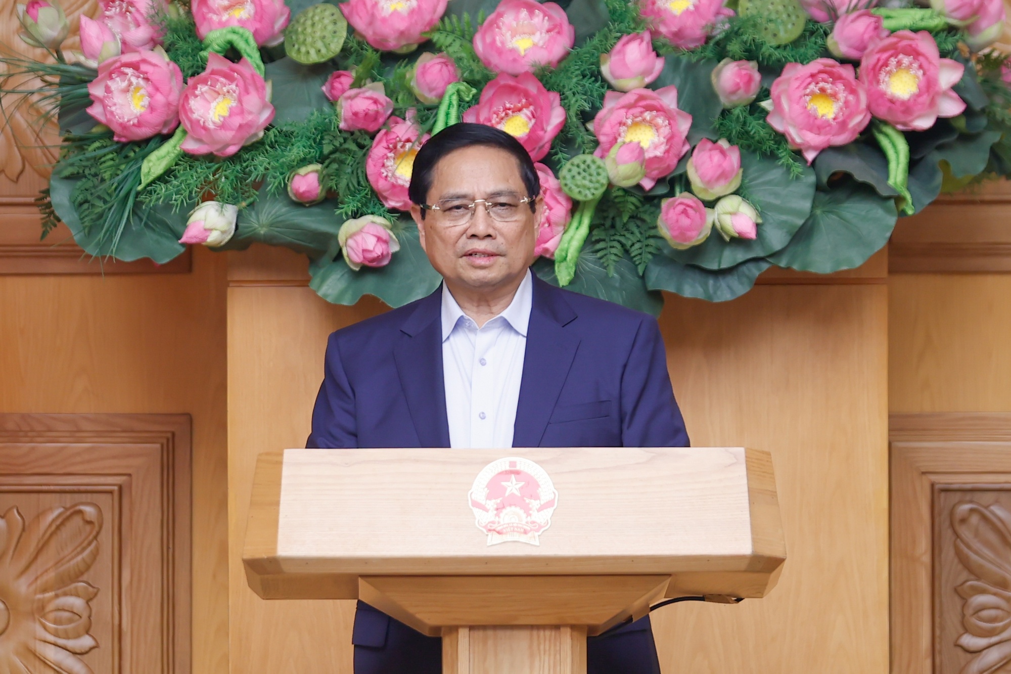 Thu tuong chu tri phien hop voi Hoi dong Tu van chinh sach hinh anh