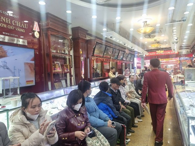 gia vang hom nay anh 2