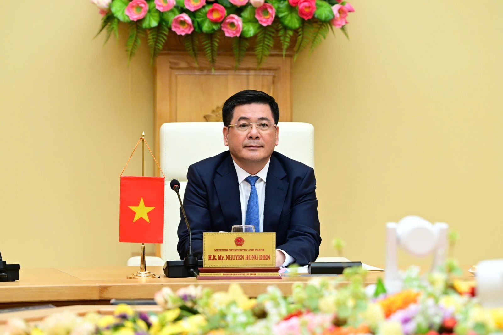 Chinh thuc khoi dong dam phan thuong mai Viet Nam - My hinh anh