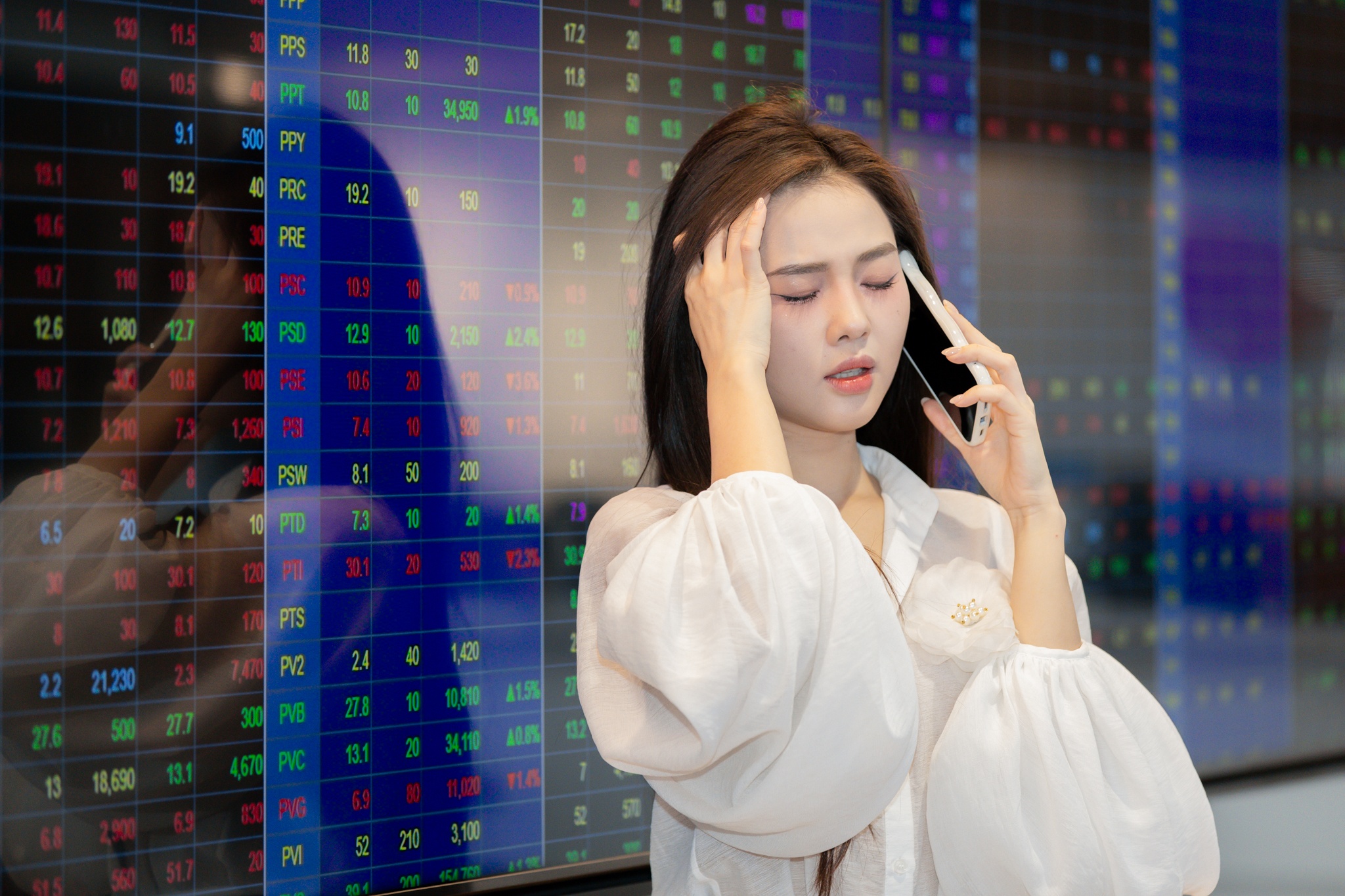 Lam gi de tien ngoai tim ve chung khoan Viet? hinh anh