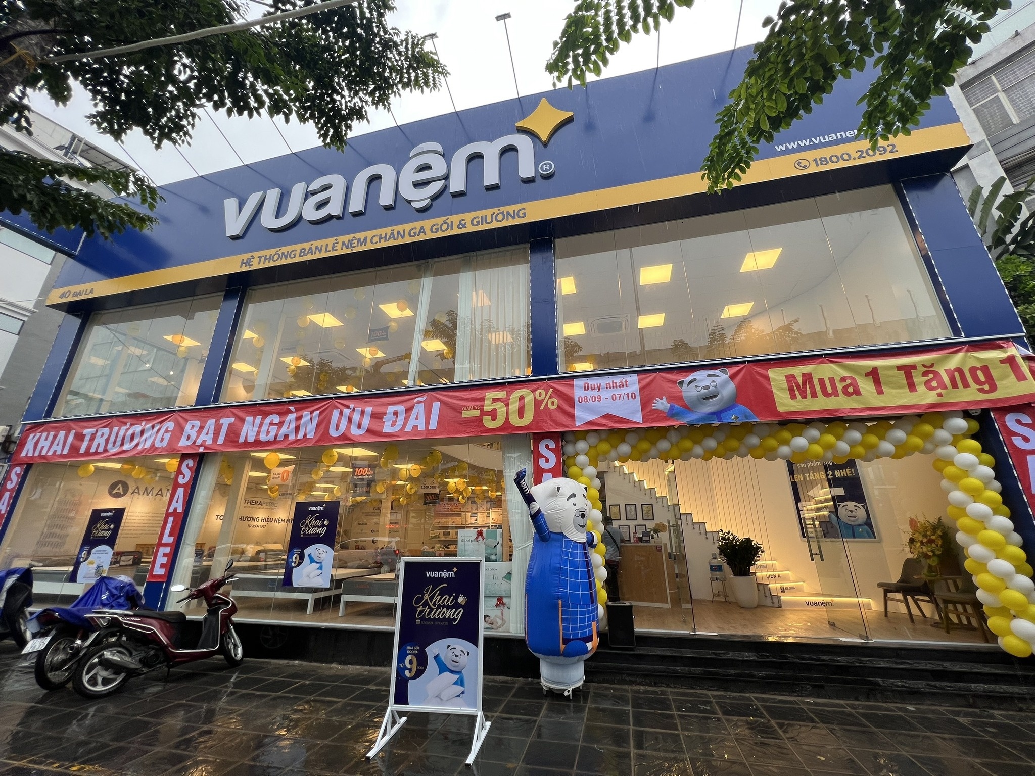 Vua Nem van thua lo hinh anh