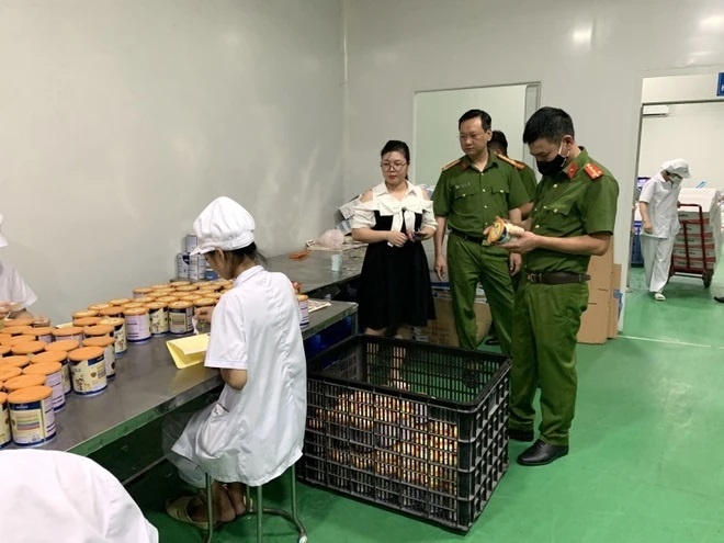 Sua Co Gai Ha Lan khong lien quan vu an tai Cong ty Sua Ha Lan hinh anh