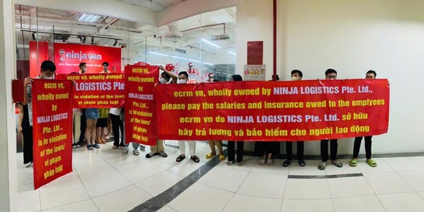 Ninja Van chuyen tien cho cong ty con tra no luong nhan vien hinh anh