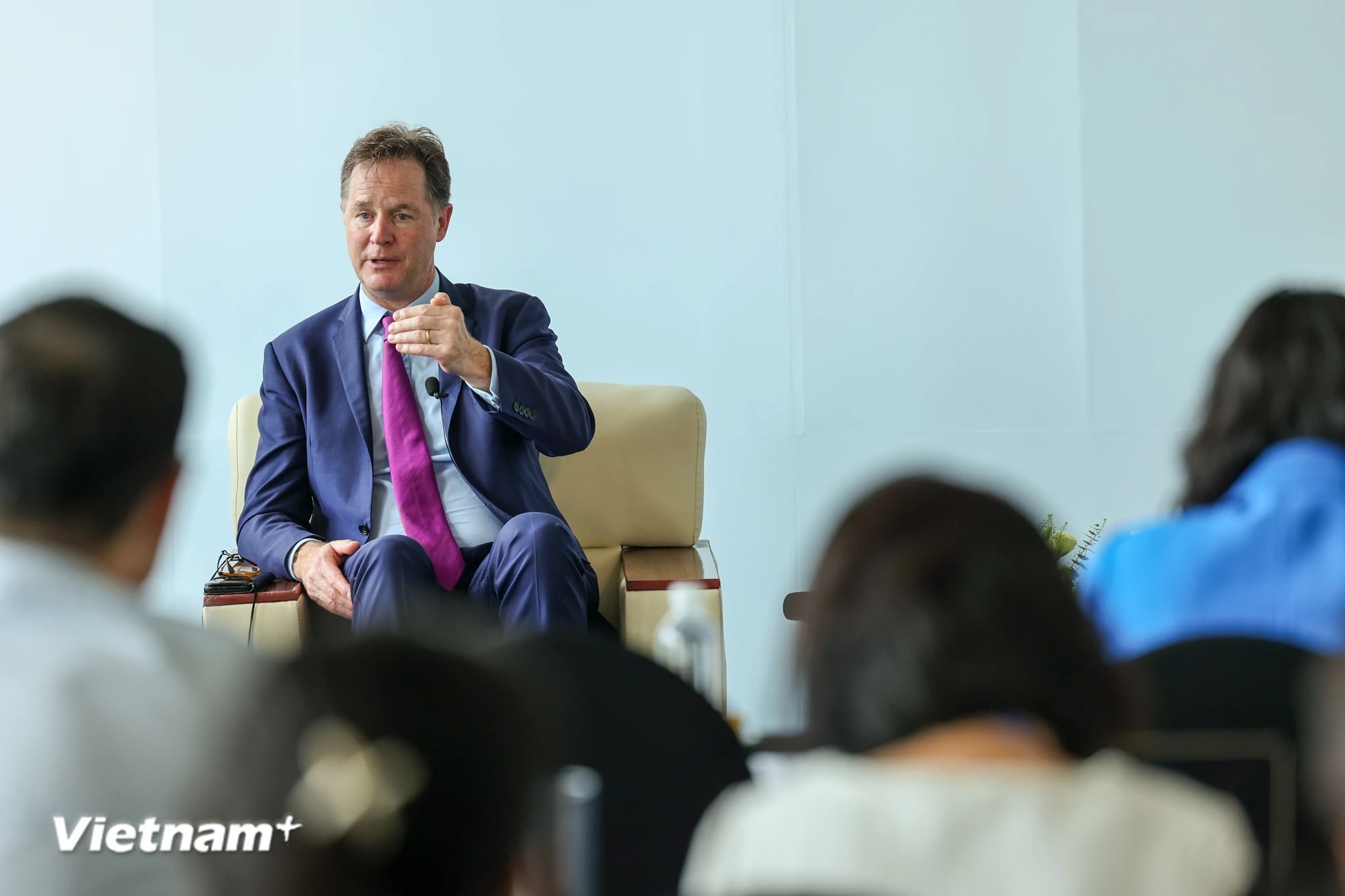 Meta chon Viet Nam de thi diem tinh nang tro ly AI hinh anh