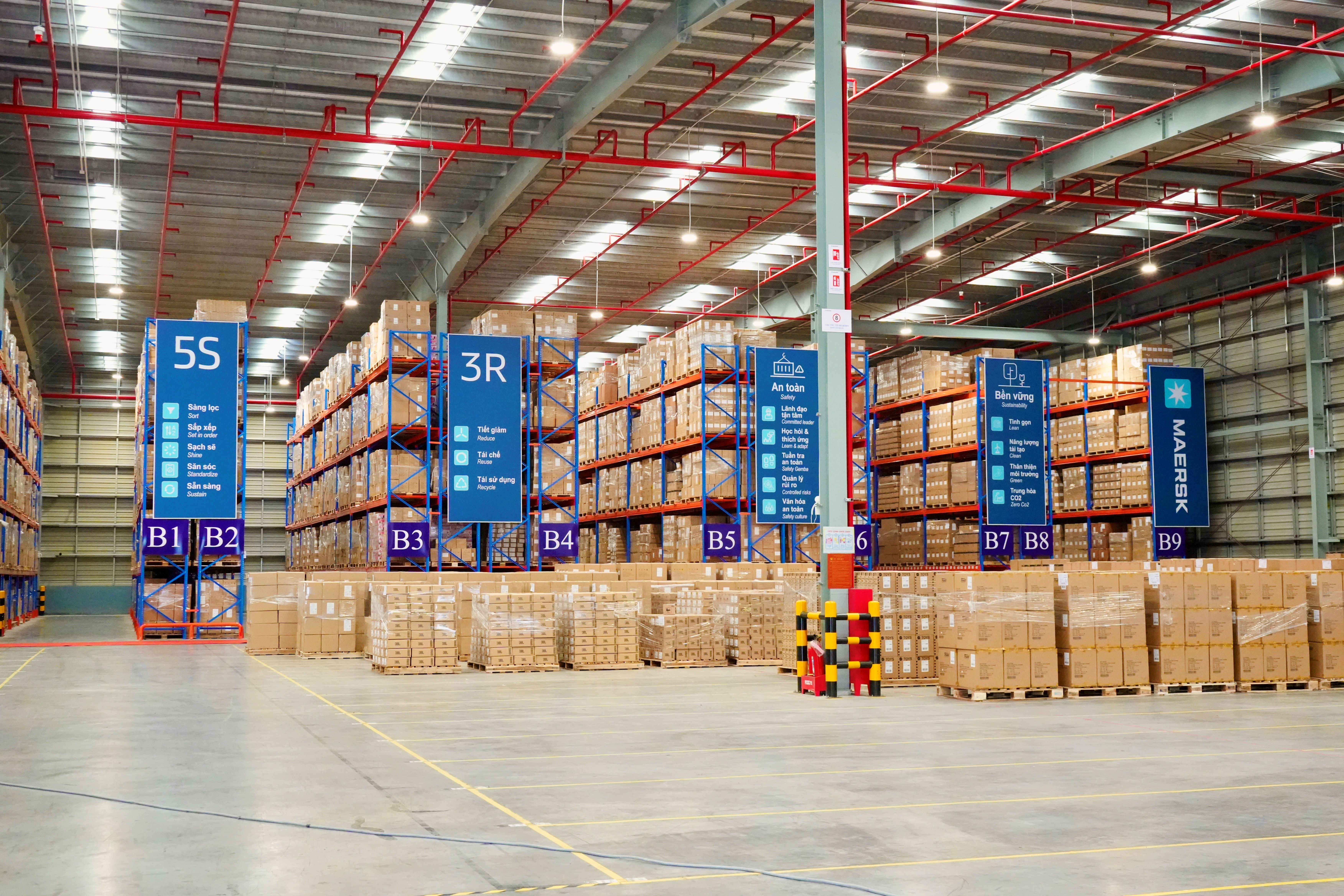 Maersk mo kho ngoai quan dau tien tai Viet Nam hinh anh