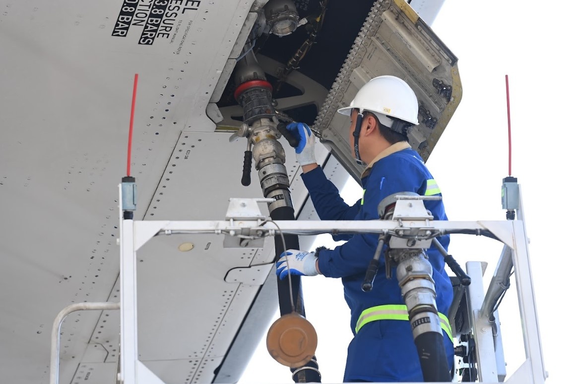 Dau an cu tai che thanh nhien lieu may bay hinh anh