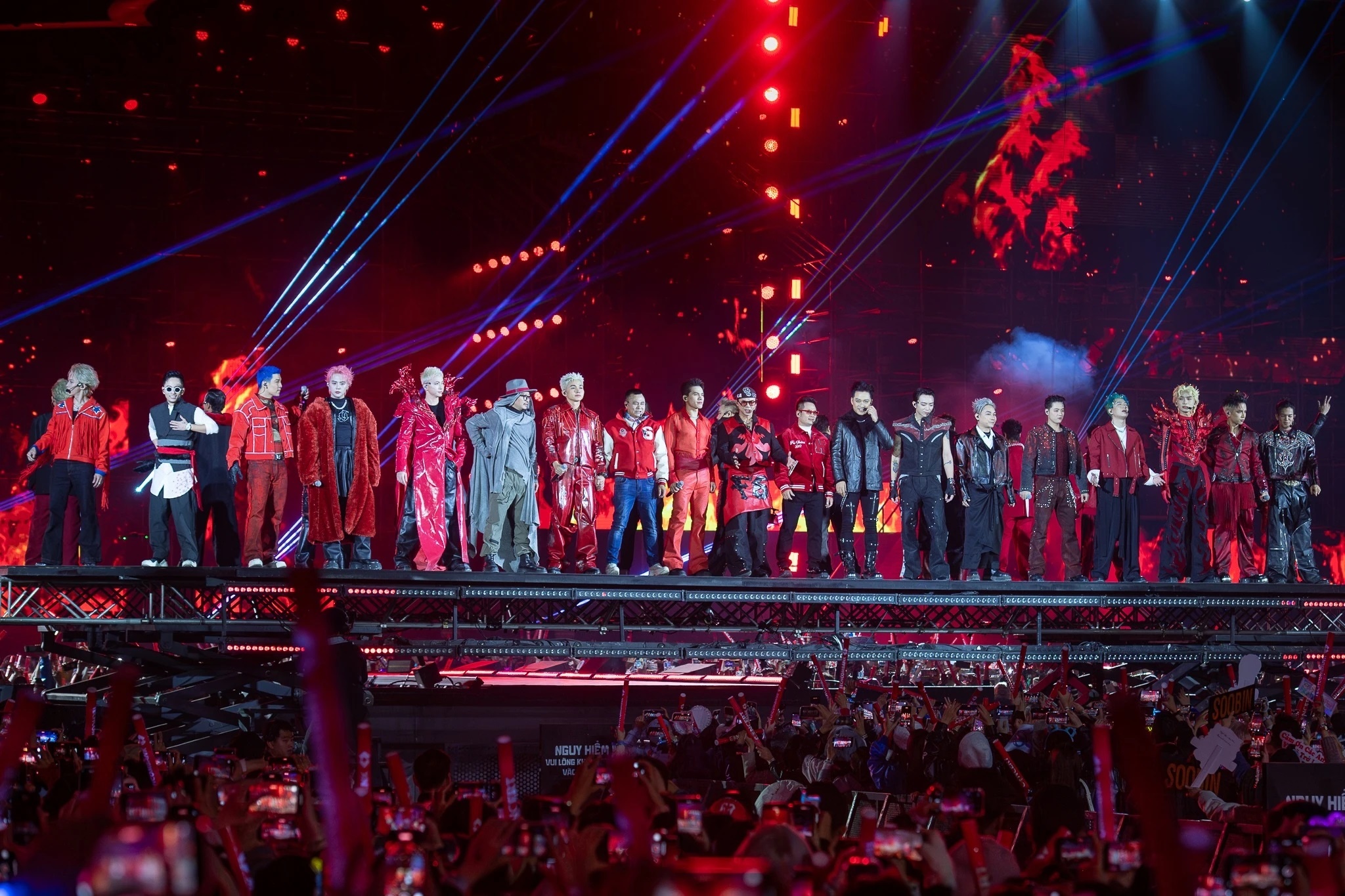 Co phieu nha san xuat show 'Anh trai' dat dinh 2 nam hinh anh