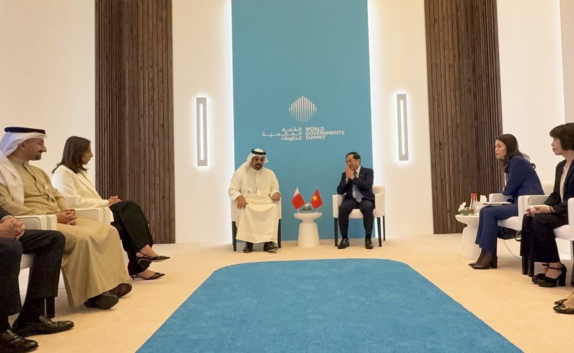 Bahrain se ho tro Viet Nam xay dung trung tam tai chinh hinh anh