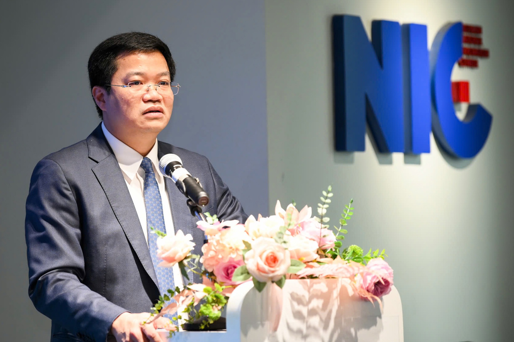 Uom tao de co 100 cong ty thiet ke chip, 50.000 ky su ban dan Viet Nam hinh anh