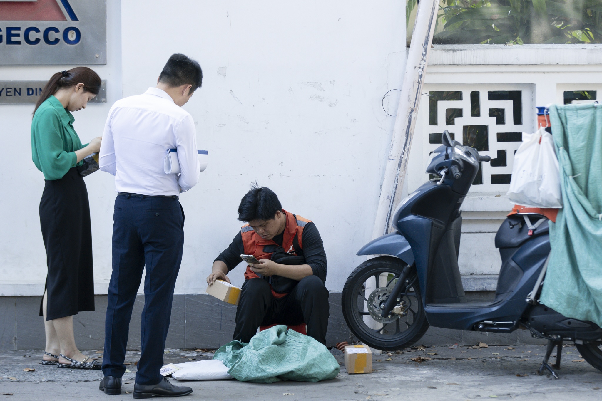 Hon 25.000 chu shop online bi truy thu thue tren 331 ty dong hinh anh