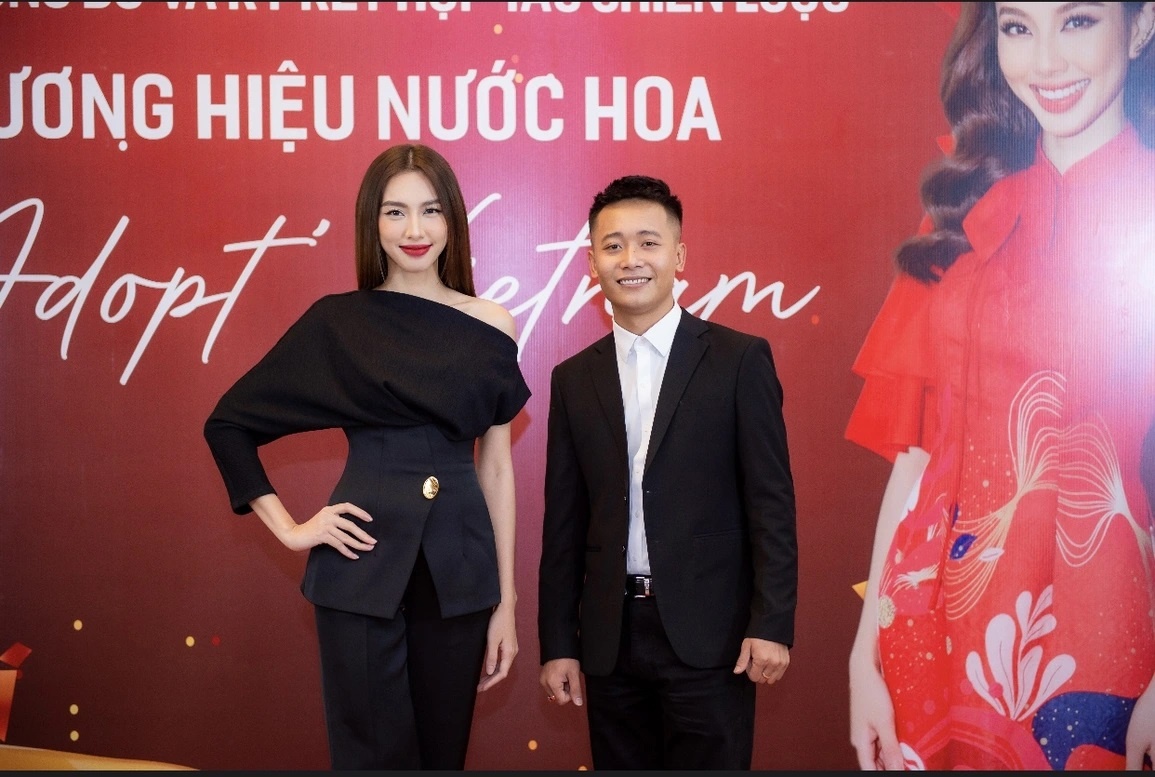 thuy tien bi bat,  thuy tien kinh doanh anh 2