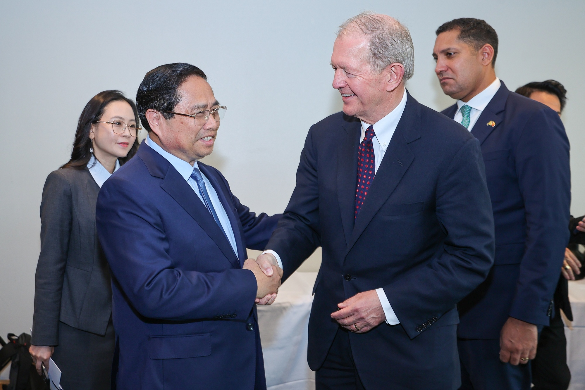 Thu tuong: Nha dau tu se cam nhan duoc cach lam moi tai Viet Nam hinh anh