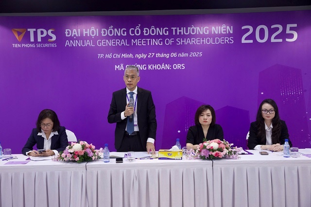 Chung khoan Tien Phong co chu tich moi hinh anh