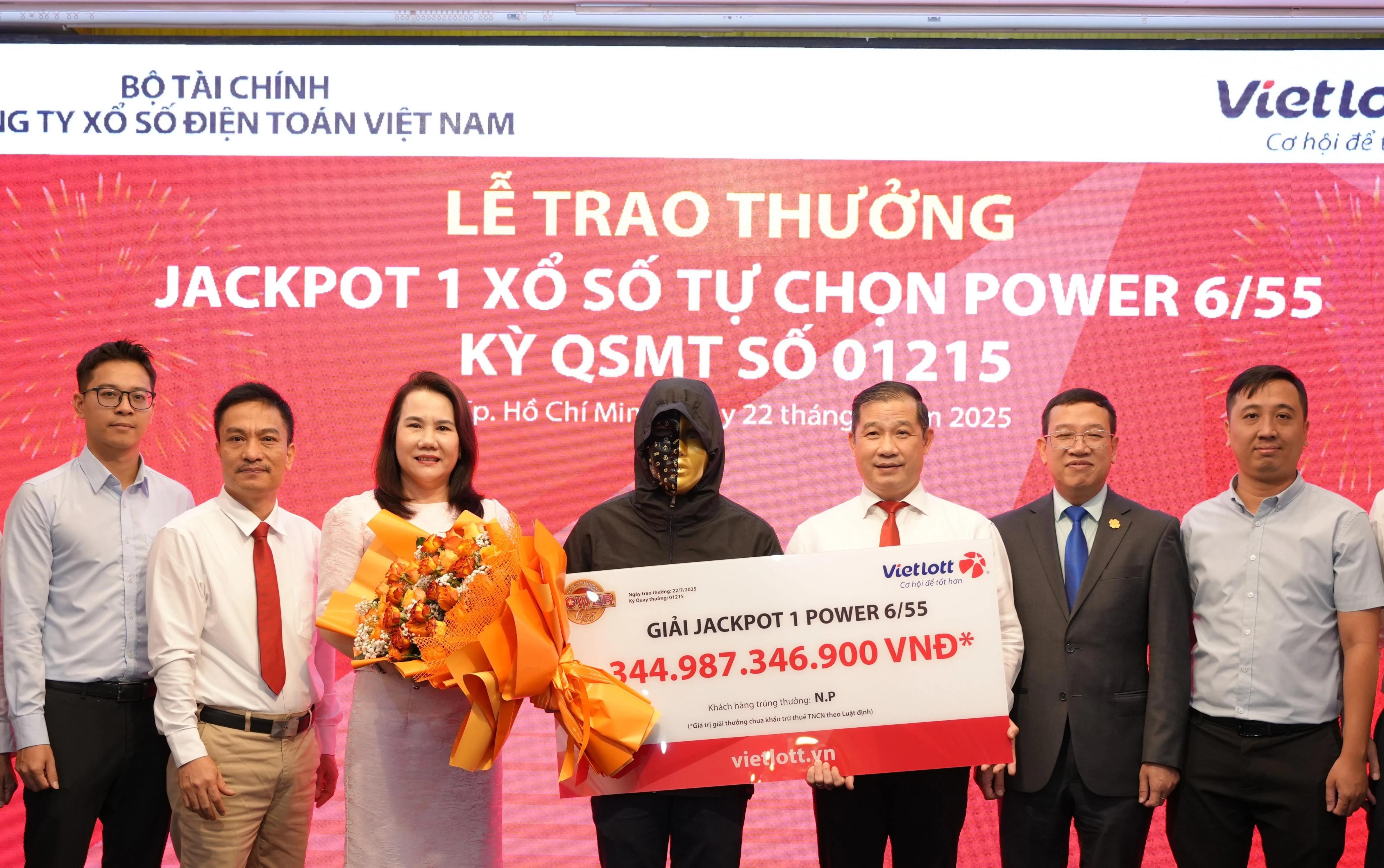 Nguoi trung xo so Vietlott 345 ty dong: Toi khong an noi com hinh anh