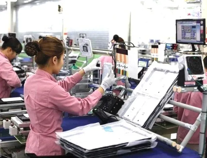 Viet Nam chi hon 100 ty USD mua hang Trung Quoc trong 7 thang hinh anh