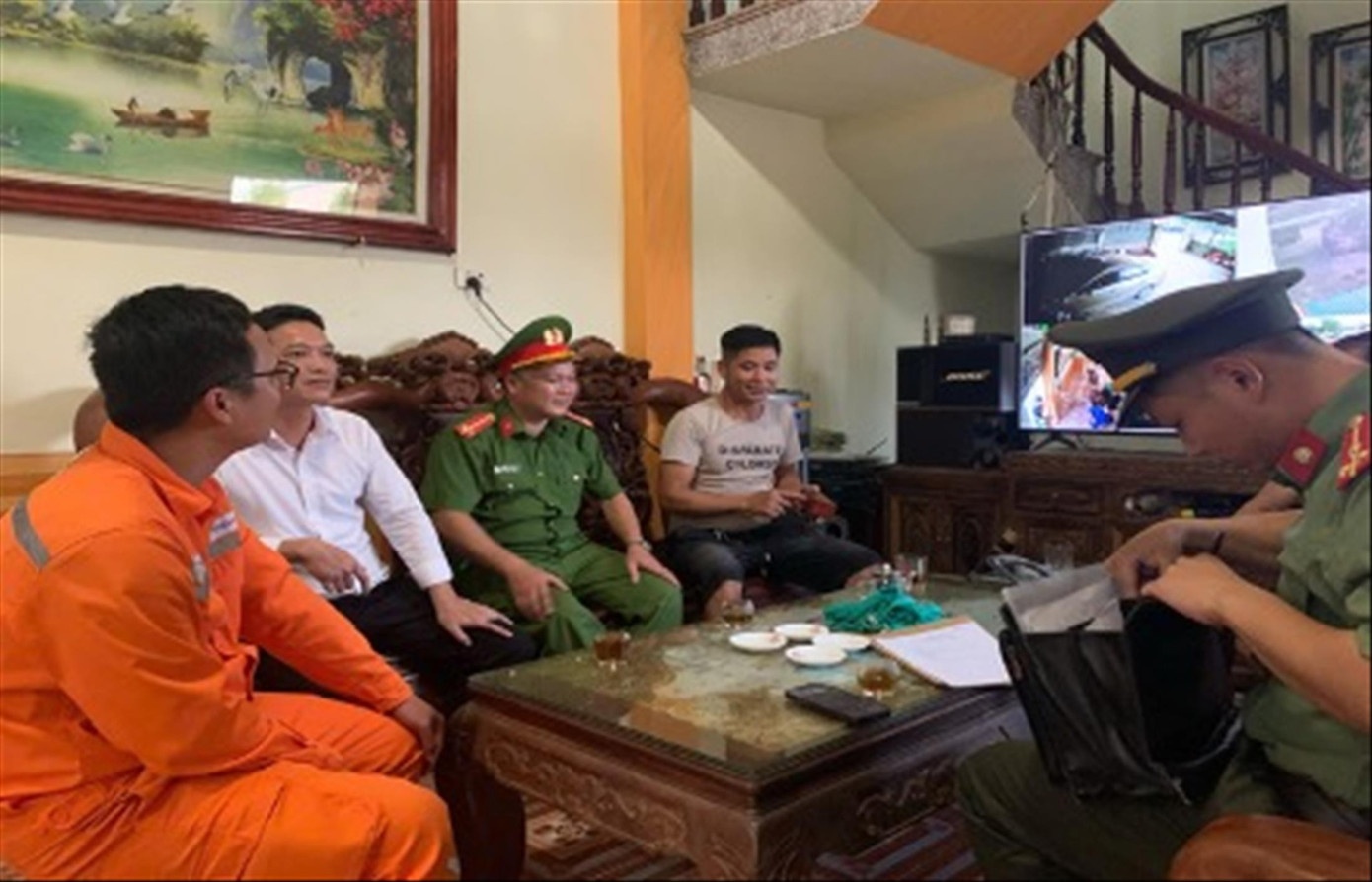 hoa don tien dien,  tien dien giong nhau anh 1