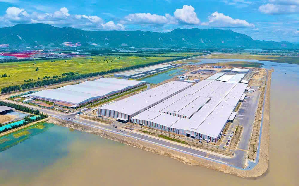 Vingroup xay them nha may phu tro oto dien hon 21.400 ty o Ha Tinh hinh anh