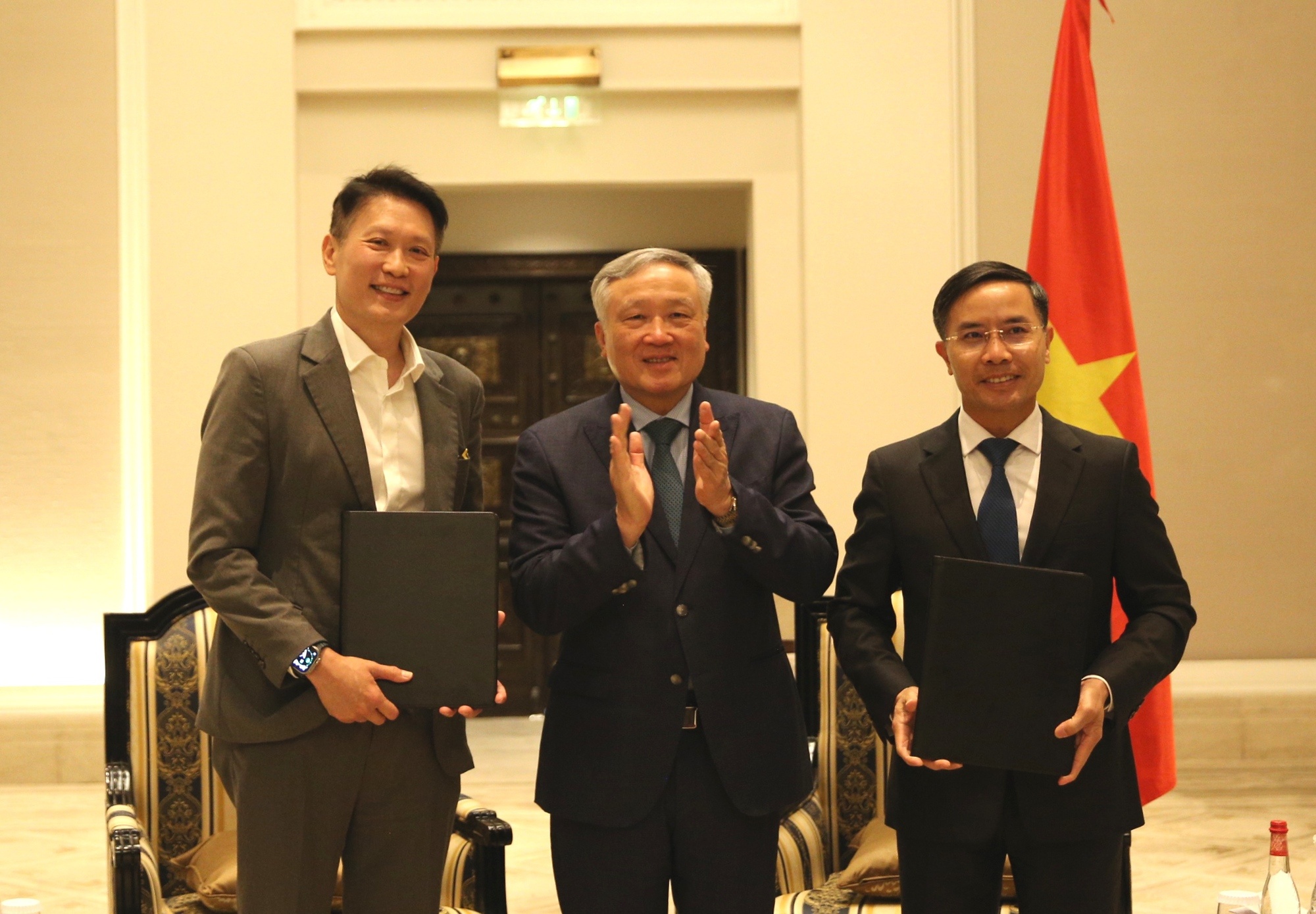 Pho thu tuong de nghi san tien so Binance mo tru so tai Da Nang hinh anh