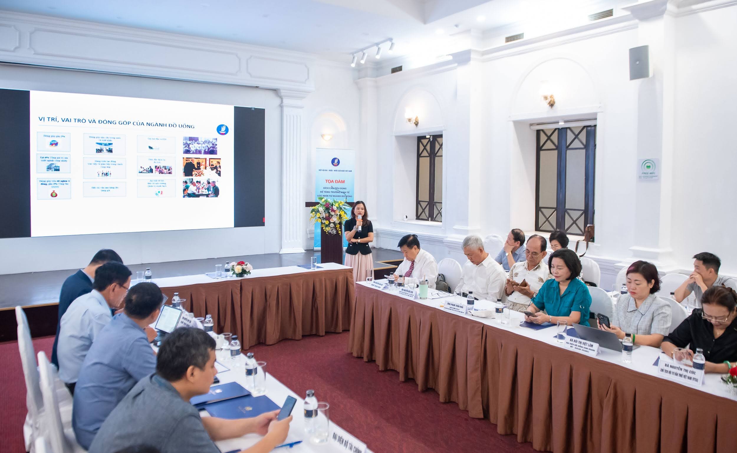 thue tieu thu dac biet,  do uong co duong anh 1