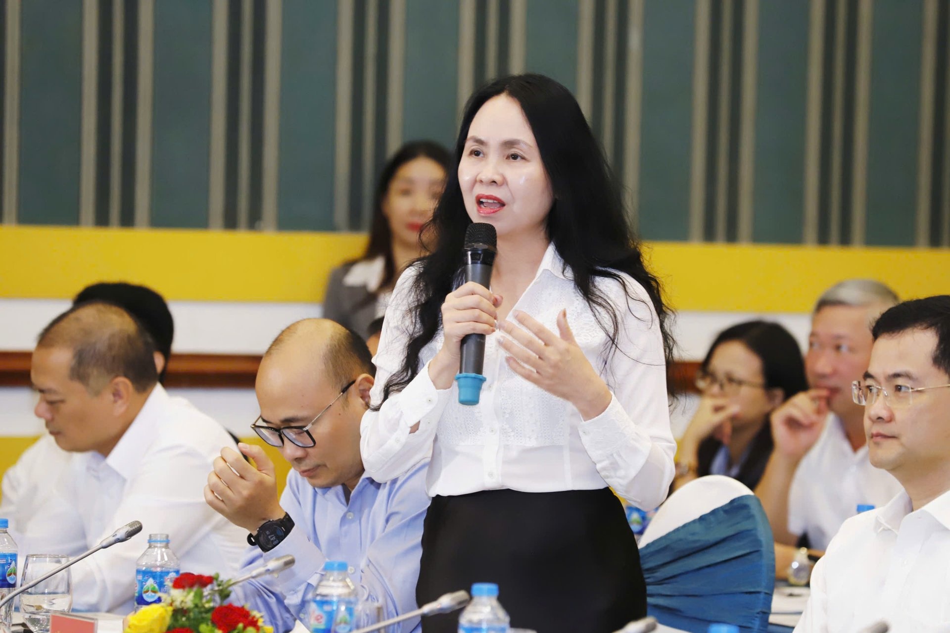dien dan nong dan,  san tmdt thu phi anh 3
