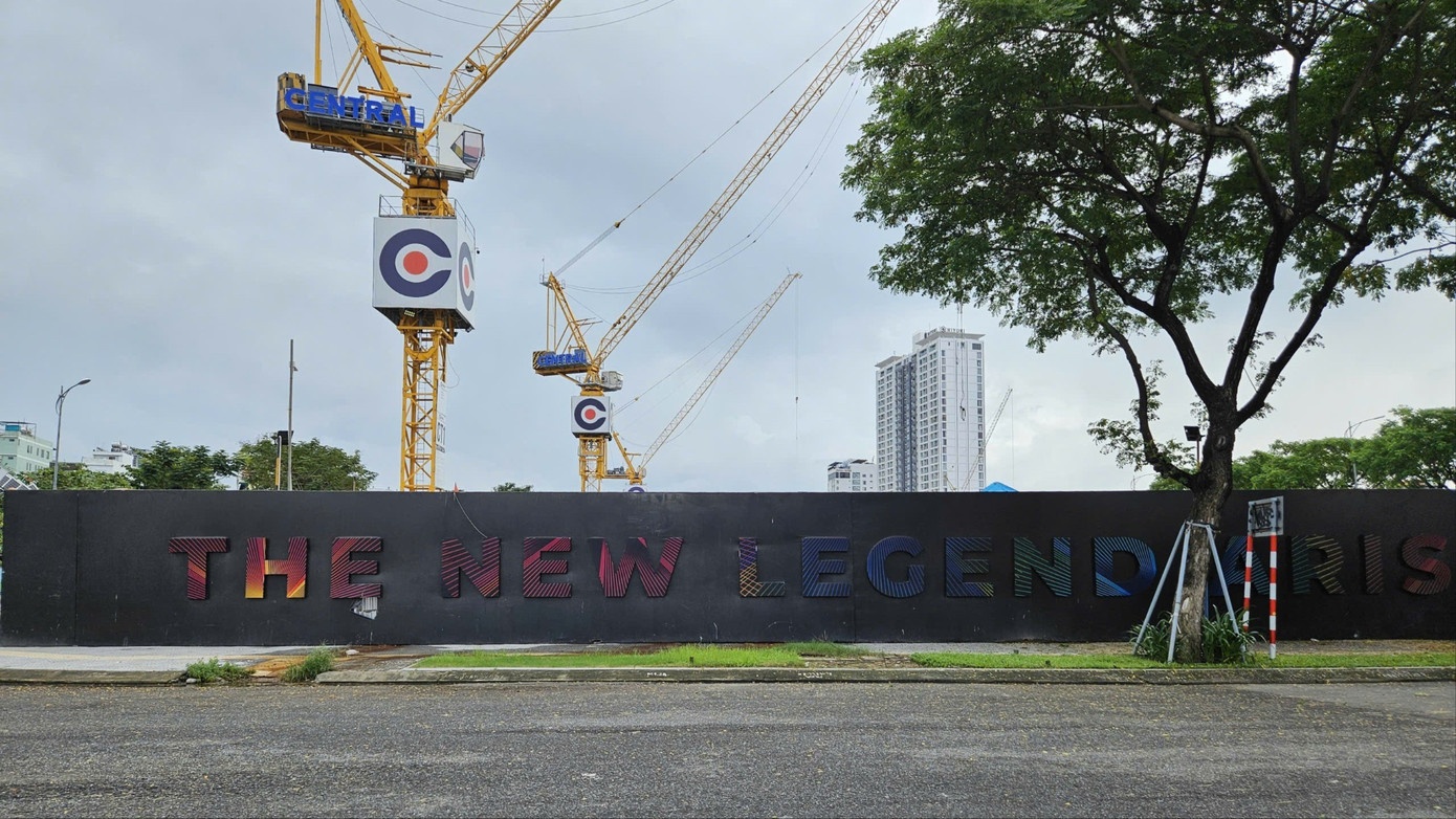 'Cha de' to hop thuong mai, khach san thanh pho huyen thoai la ai? hinh anh