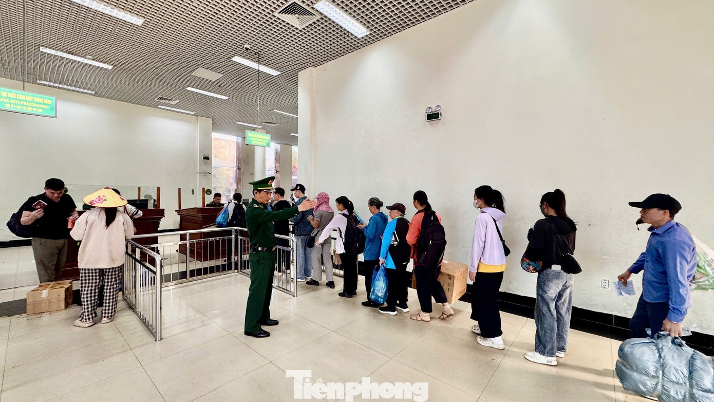 nhap canh cua khau anh 5