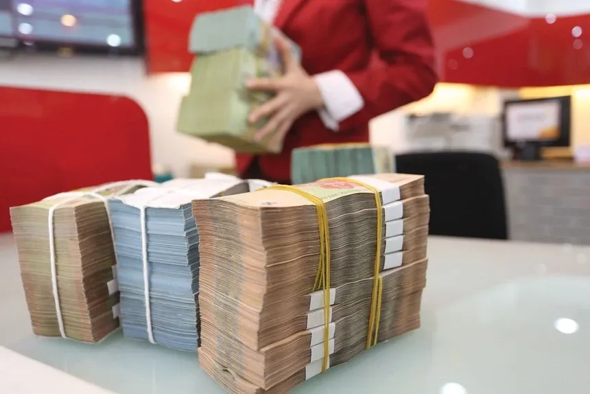 Ly do ngan hang o at 'bom von' hinh anh