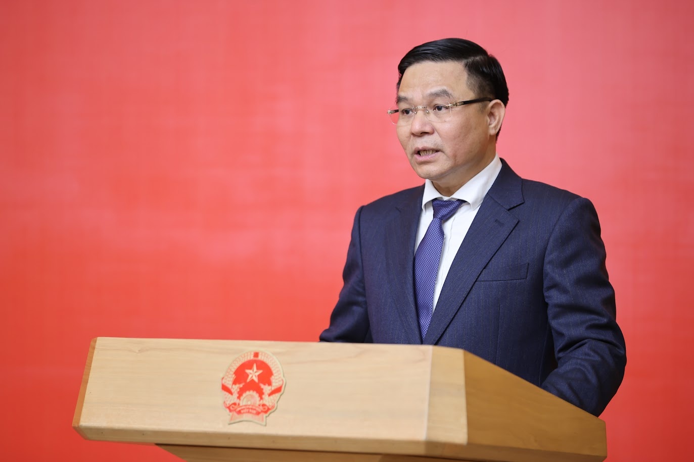 Quyen Bo truong Cong Thuong cam ket uu tien bao dam an ninh nang luong hinh anh