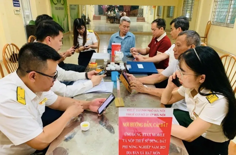 Cai cach thue: Vi sao nguoi dan, doanh nghiep van 'met moi'? hinh anh