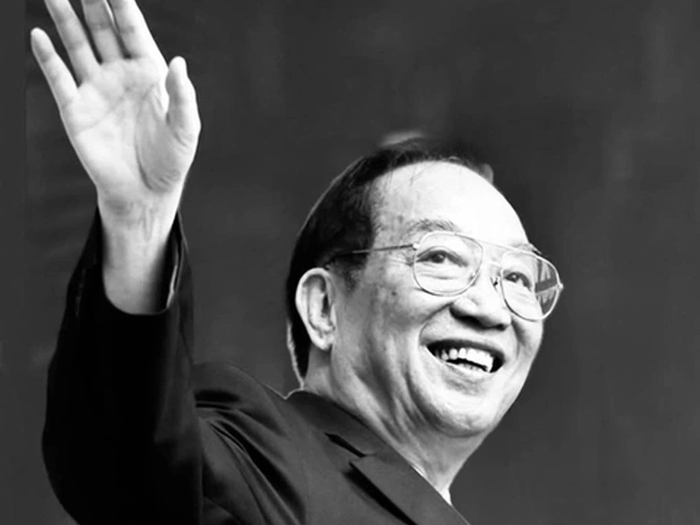 Chu tich dau tien cua VCCI qua doi hinh anh