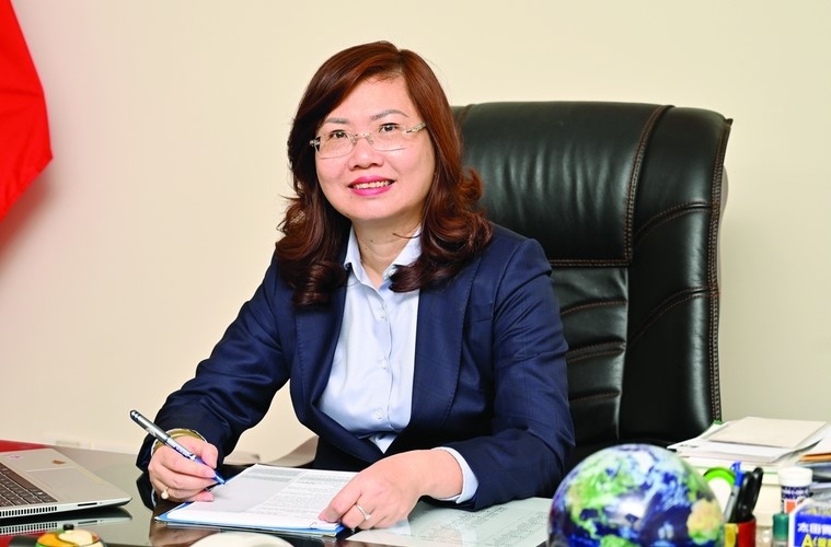 Chu tich UBCK: Se to chuc lai thi truong co phieu niem yet hinh anh