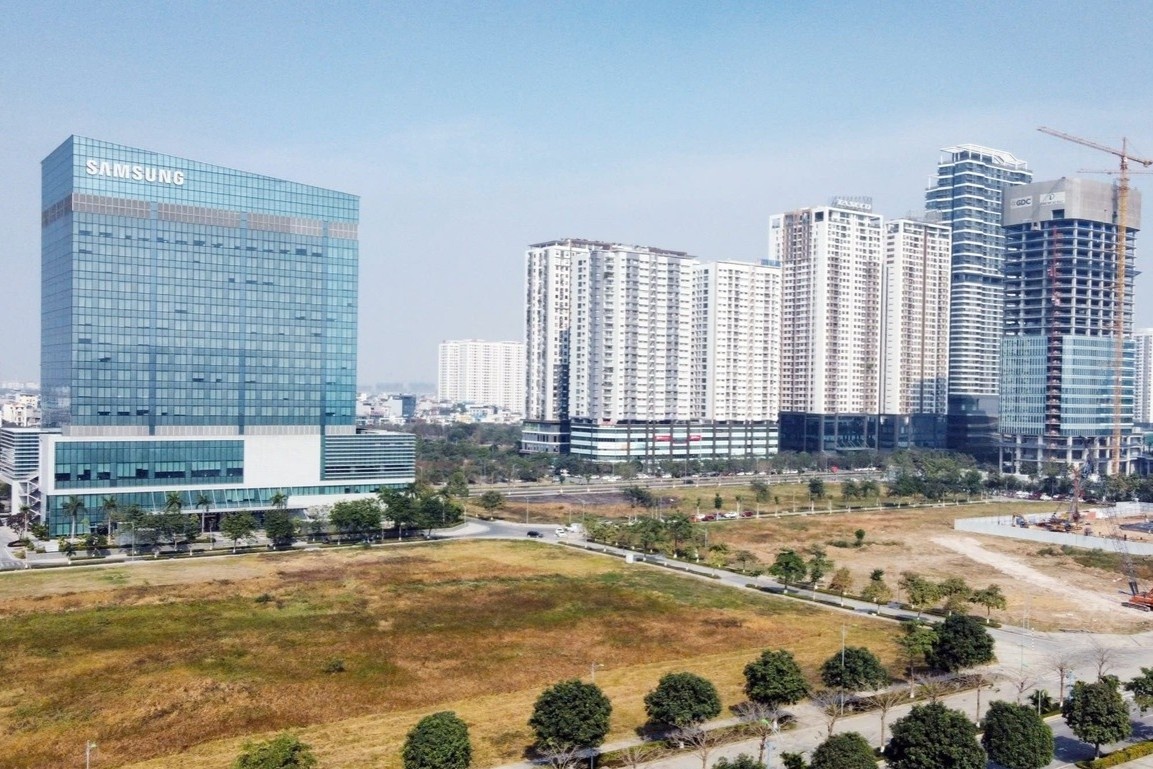 Thi truong van phong Ha Noi 'chuyen dich' khoi trung tam hinh anh