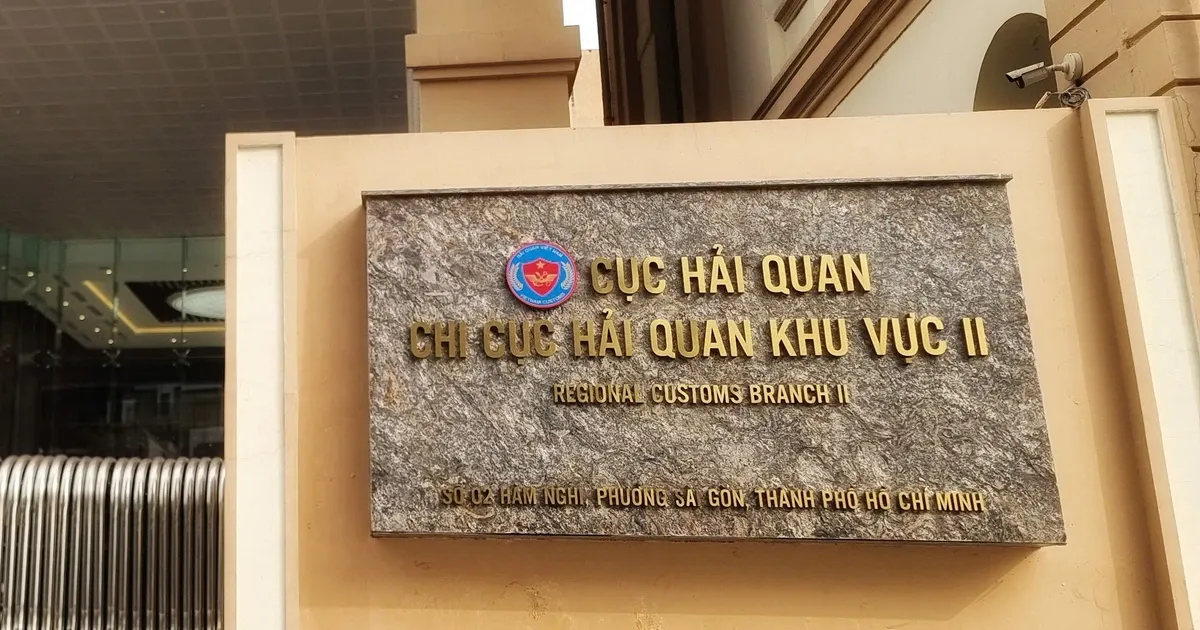 Doanh nghiep 'keu troi' vi bi hai quan yeu cau vuot quy dinh hinh anh