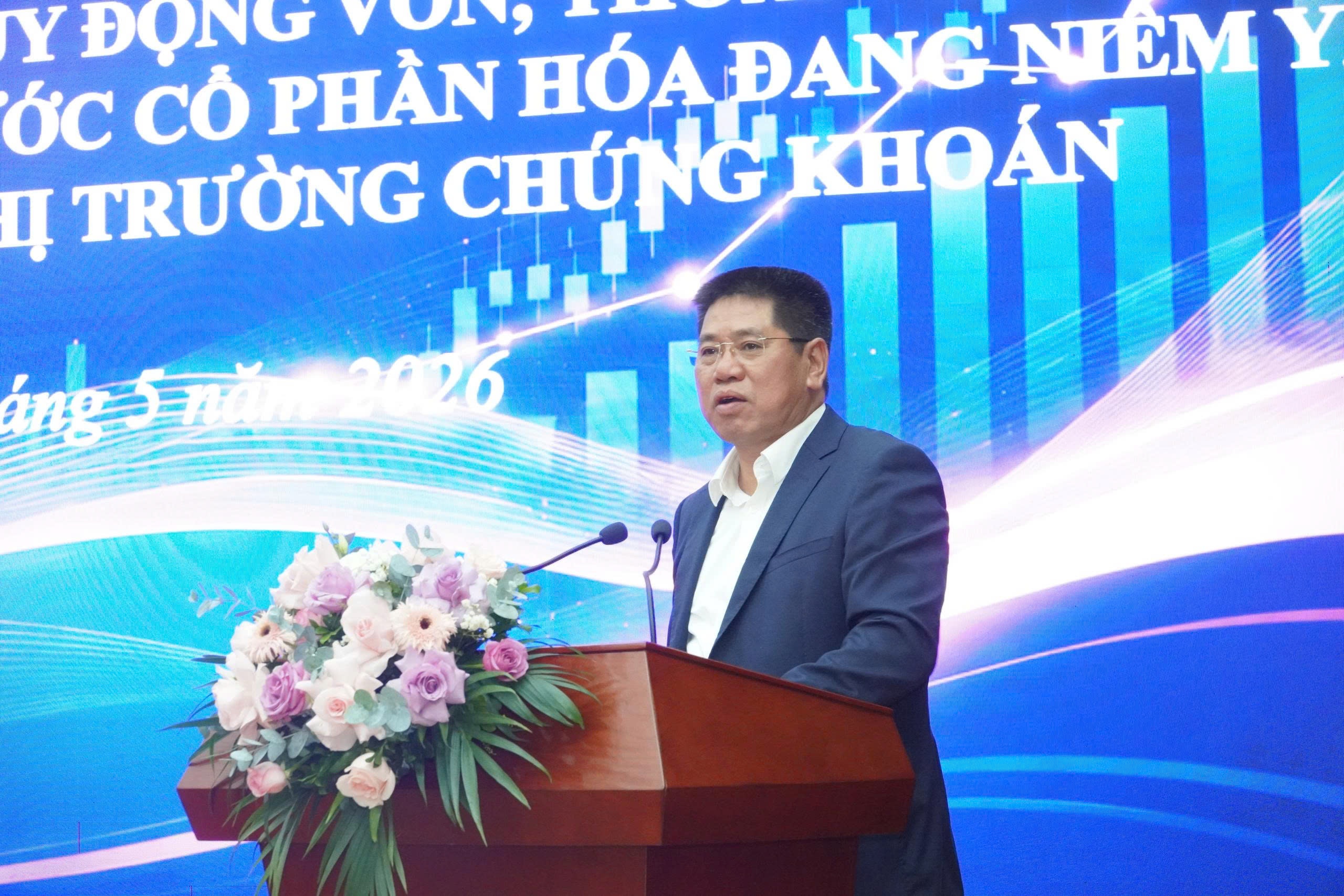 nha nuoc anh 1
