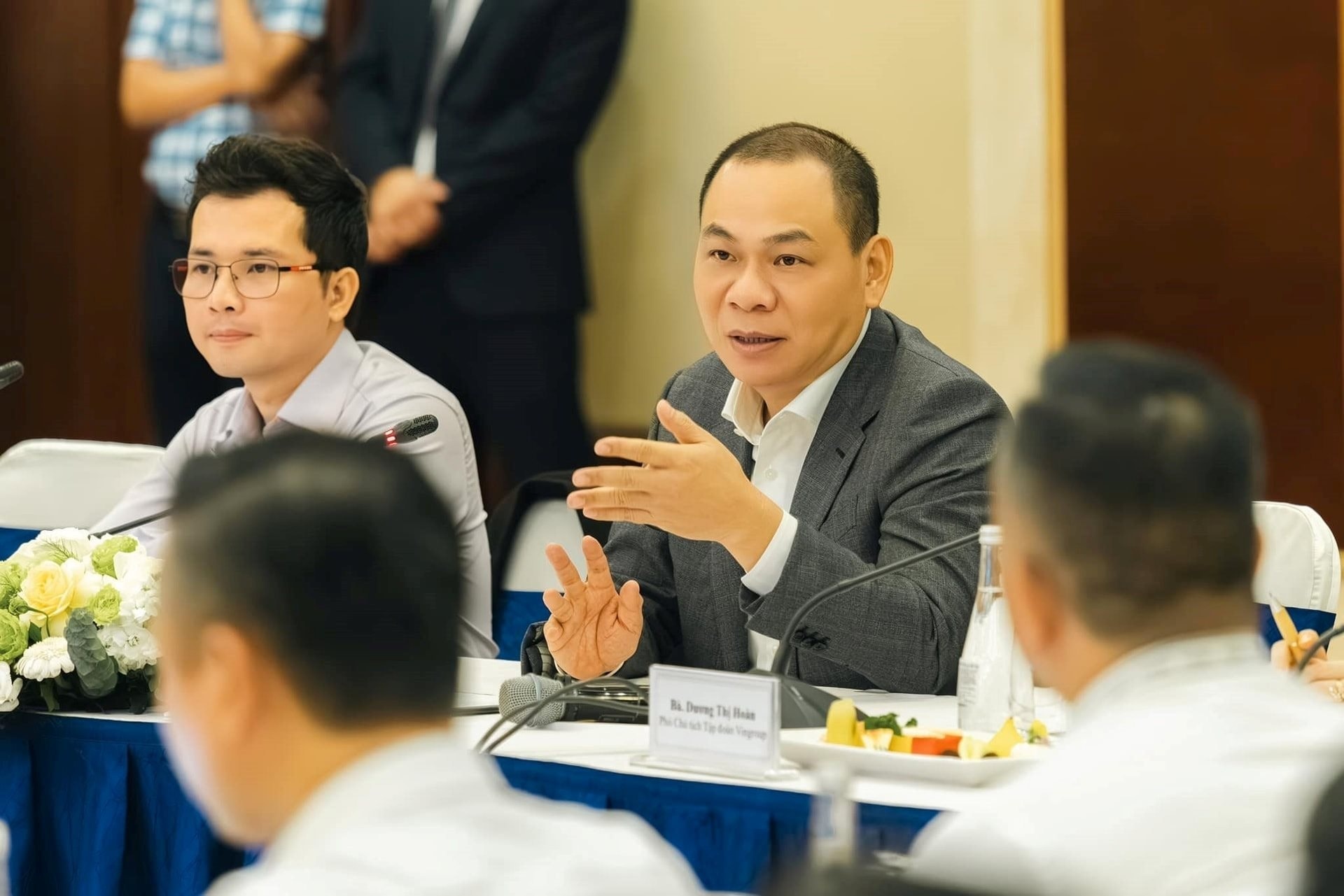 Ong Nguyen Van Thanh chia tay GSM, Vingroup hinh anh