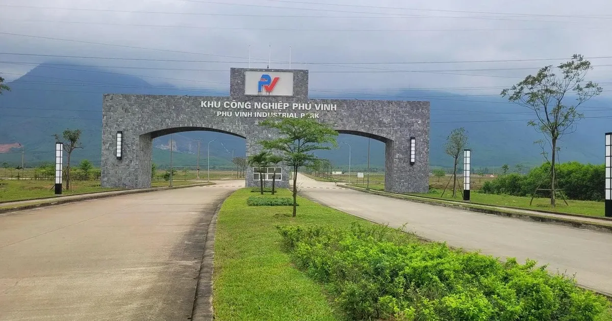 'Khai tu' 8 du an tai Khu kinh te Vung Ang hinh anh