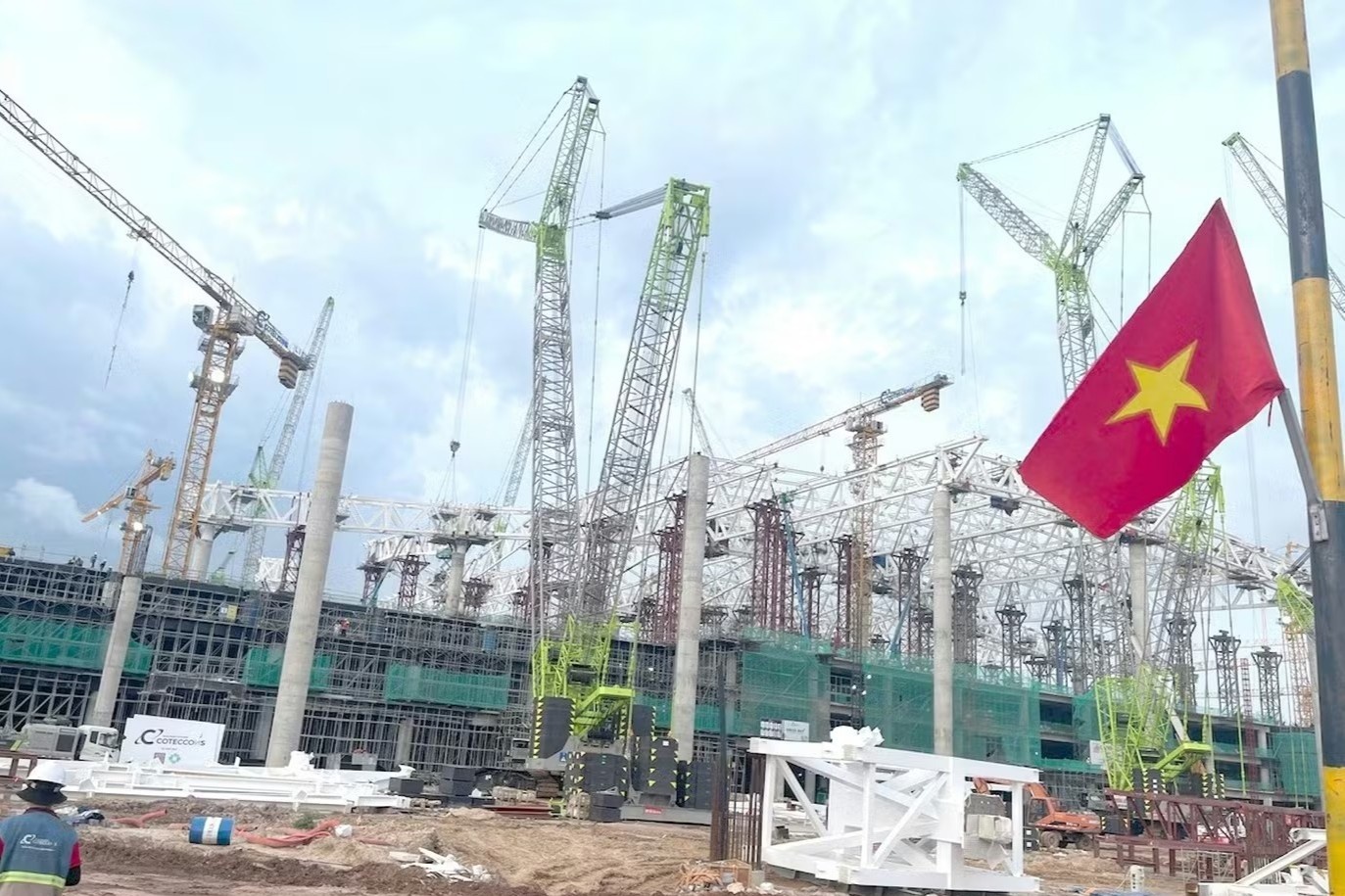 Cong trinh nghin ty 'cho' vat lieu: Loat du an APEC tai Phu Quoc vuot kho hinh anh
