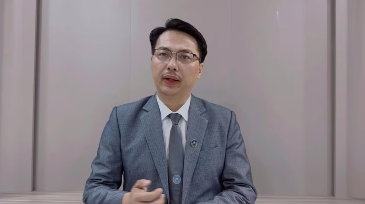 kim cuong anh 2