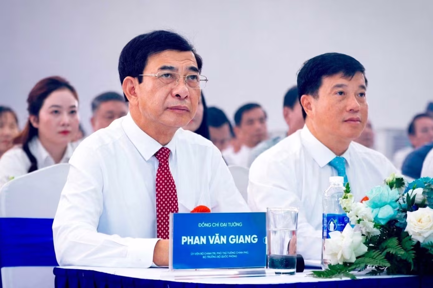 nh&ocirc;m ảnh 1