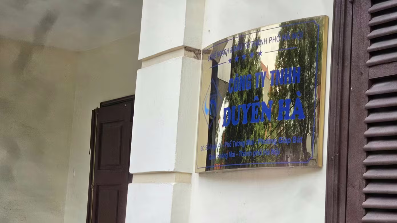 đấu gi&aacute; ảnh 3