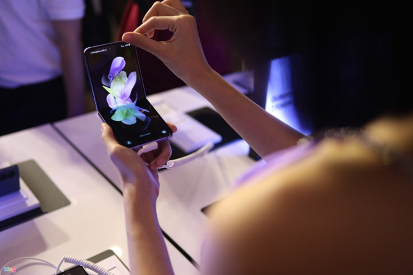 Galaxy Z Fold4 giá ảnh 8 Galaxy Z Fold4 gia anh 8