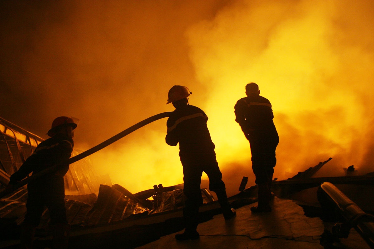 Hai vu chay lon dem 18/10 o Ha Noi thiet hai gan 140 ty hinh anh