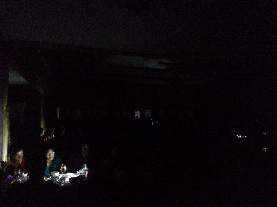 EVN Ha Noi xin loi vi su co mat dien tren dien rong hinh anh