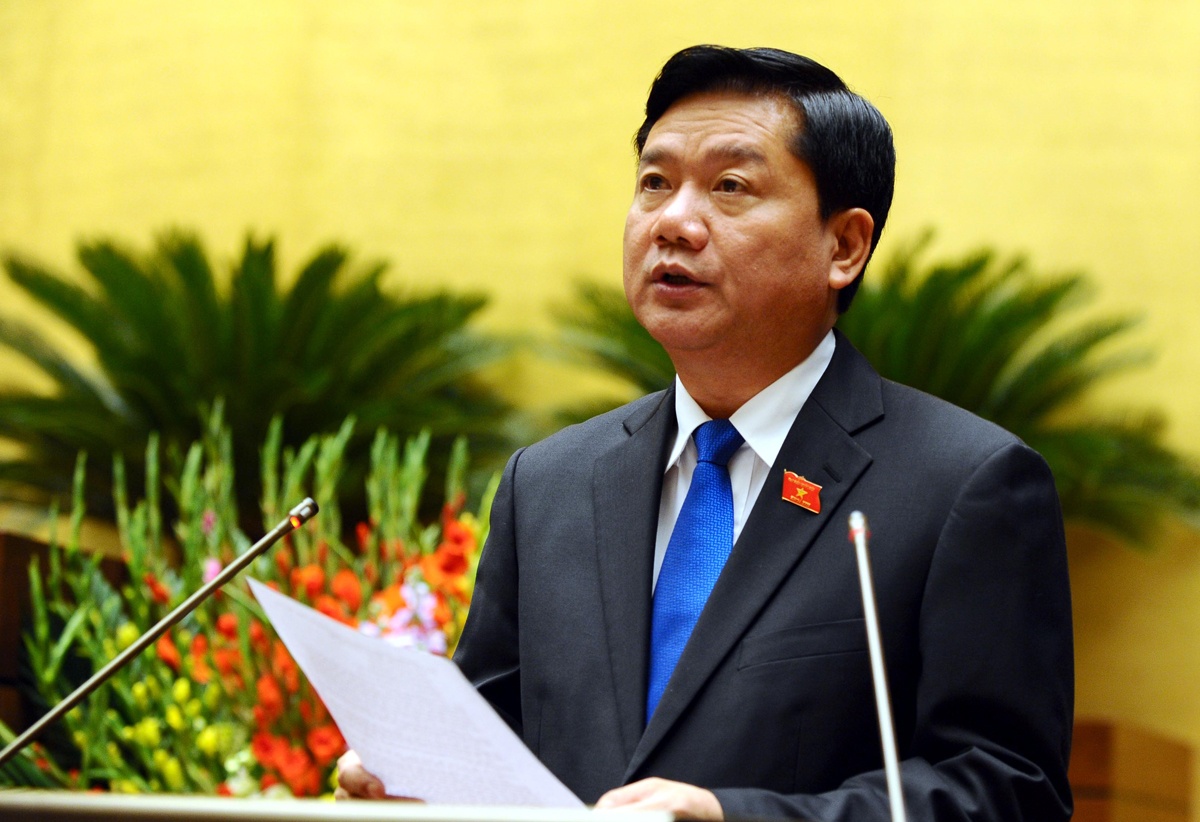 'Di tau hoa, sang an pho Ha Noi toi ca phe Sai Gon' hinh anh