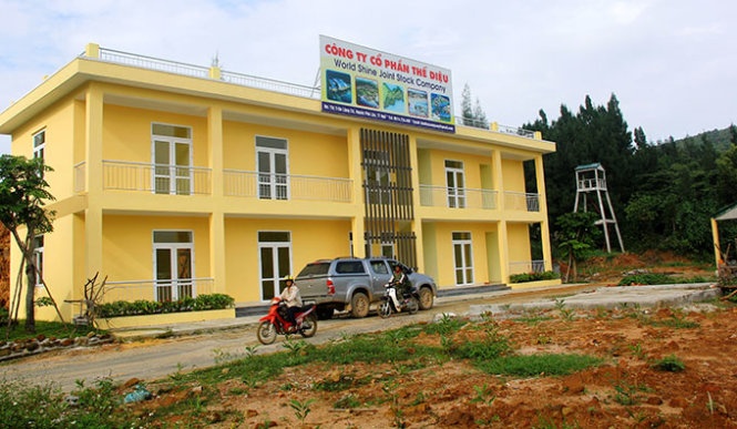 Nhà điều hành của khu nghỉ dưỡng cao cấp được xây dựng ở núi Hải Vân - Ảnh: Nguyên Linh